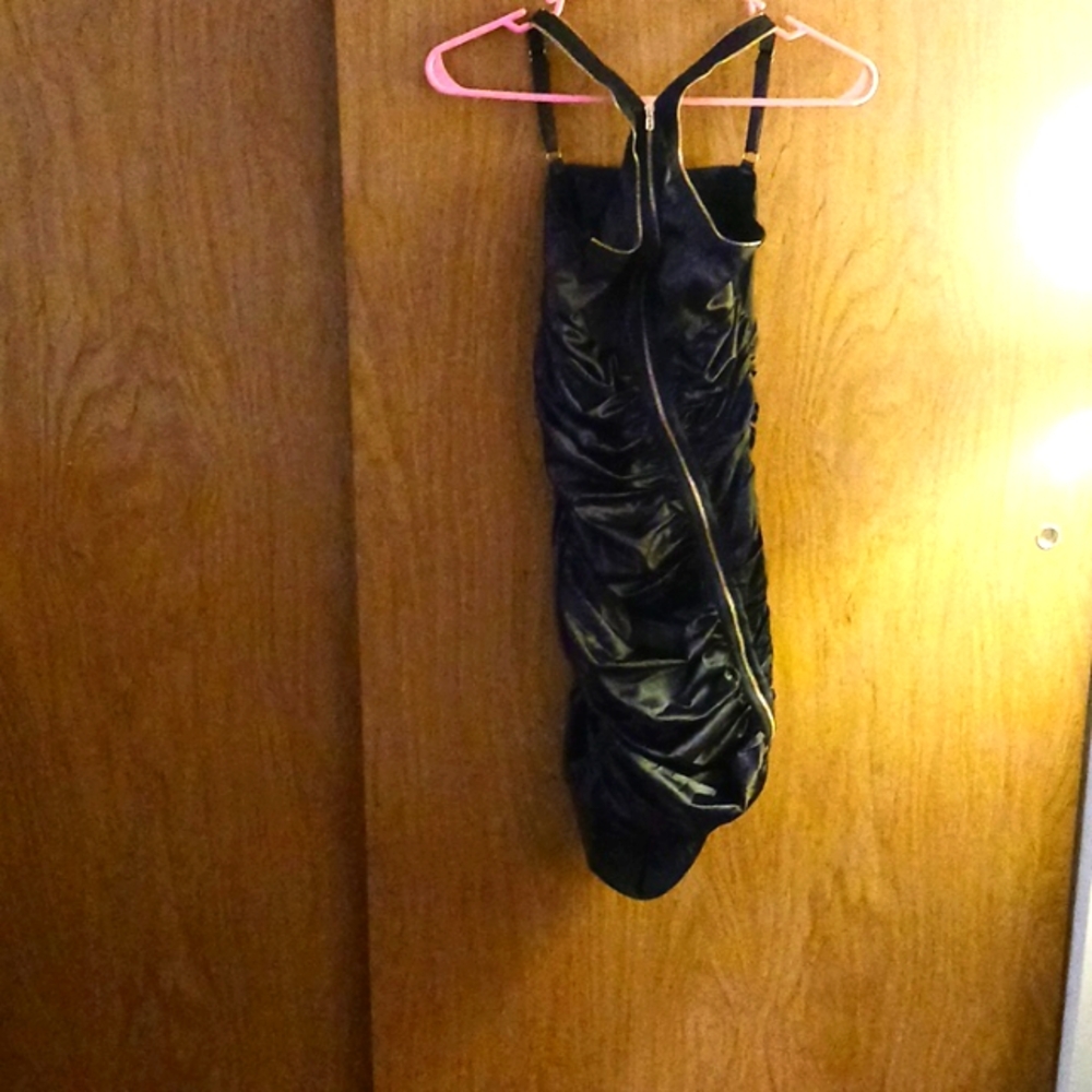 KIMCINE CURVE ZIPPERED WRAP DRESS, SMALL, VALENTINES DAY